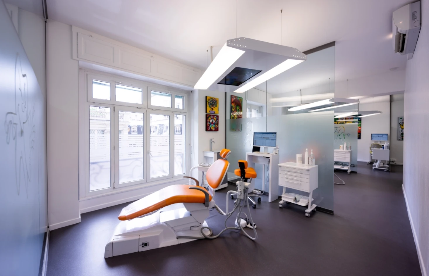 salle de soin au cabinet d'orthodontie du Dr Abehsera à Strasbourg